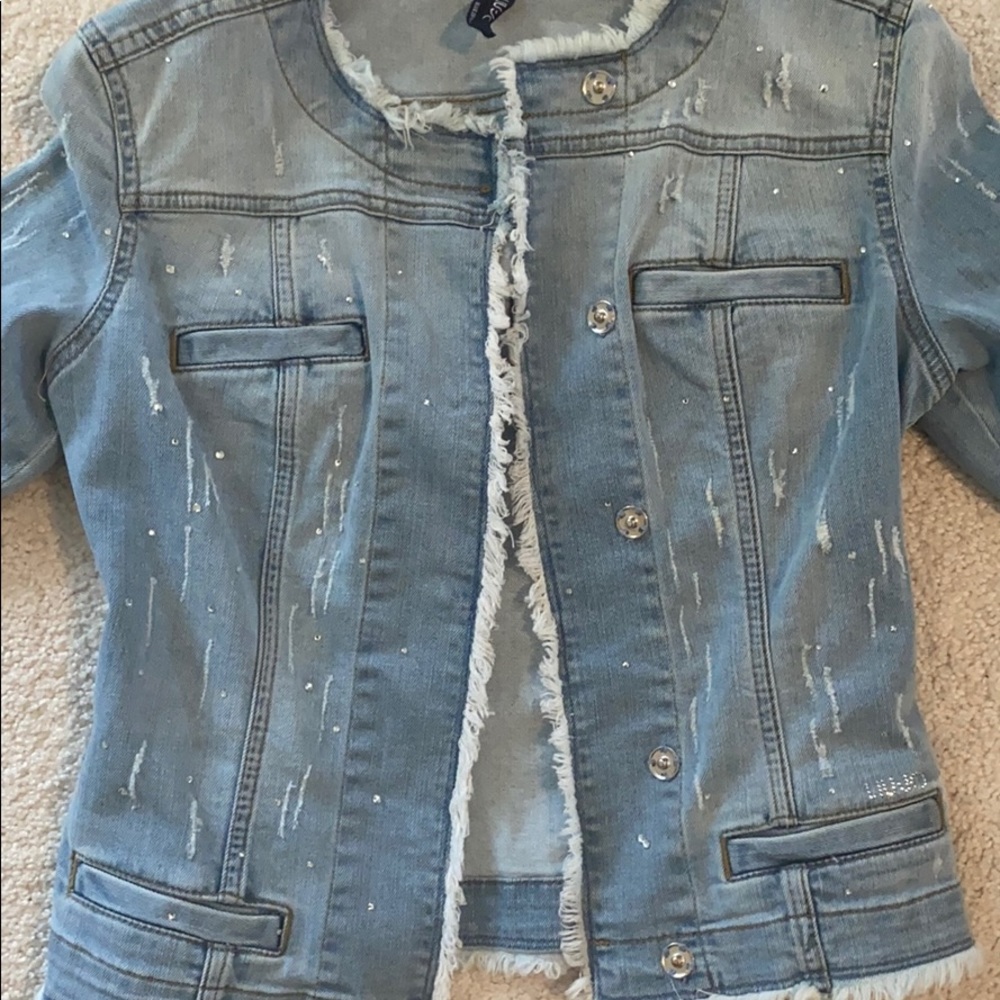Jean jacket - Picture 2 of 4
